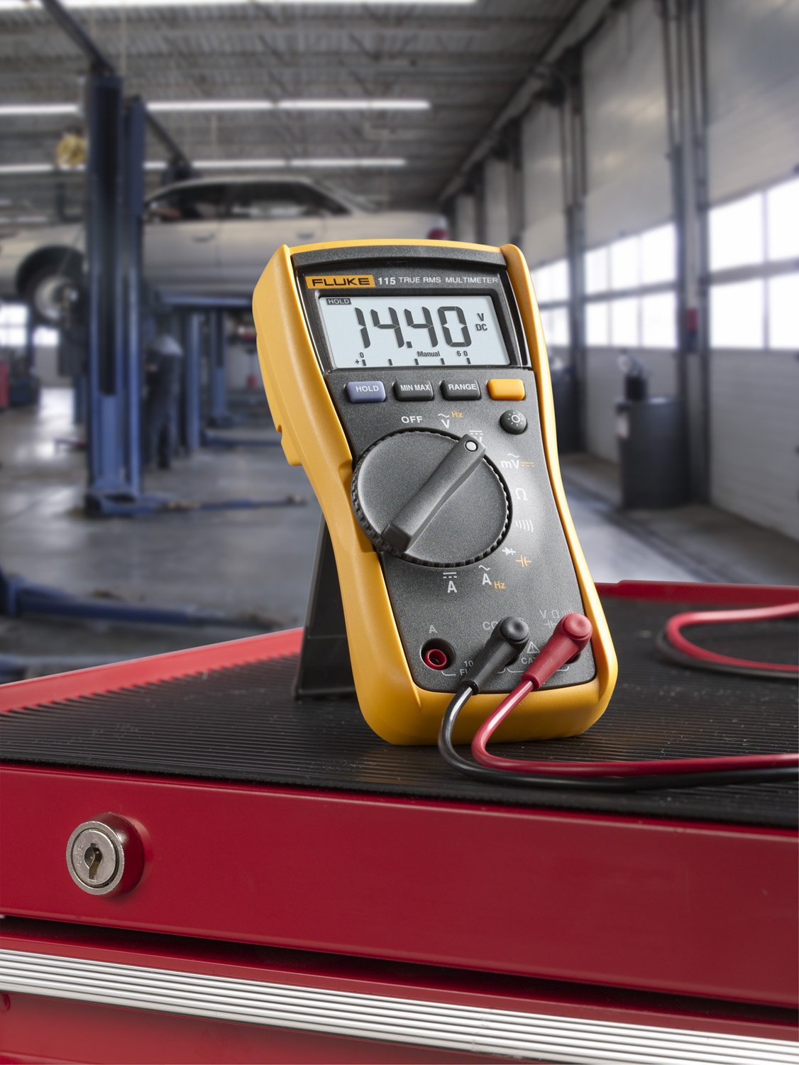 Digital Multimeter, Measures AC/DC Voltage To 600 V & Current to 10 A, Measures Resistance, Continuity, Frequency & Capacitance, Includes Battery, Hol